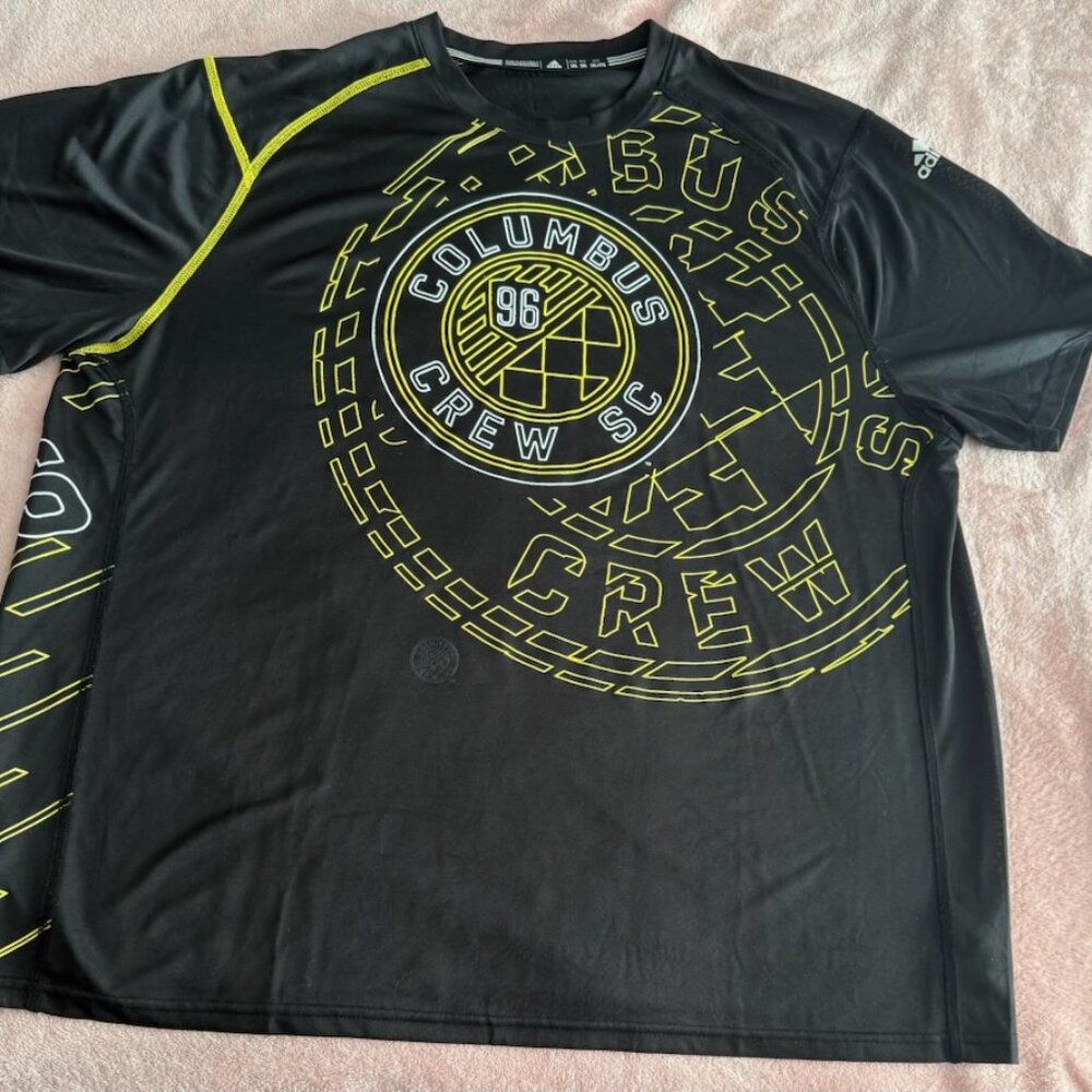 Adidas 2XL t shirt